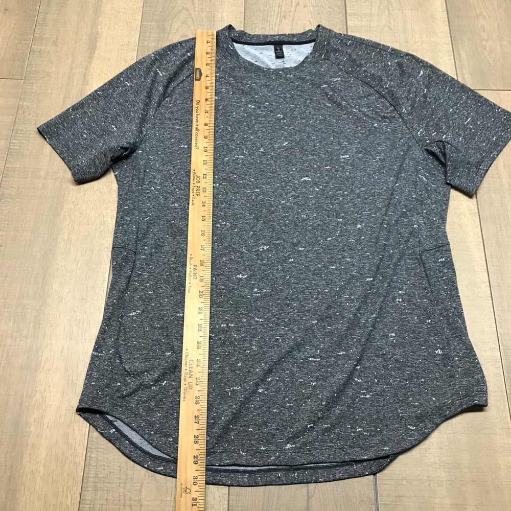 Lululemon Tee Top Mens XL Black Short Sleeve Shirt Gym Run Workout Fresh Form - Picture 9 of 10